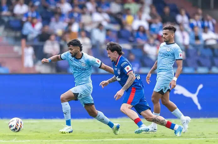 बेंगलुरु एफसी से ड्रॉ पर रुकी मुंबई सिटी, टॉप पर पहुंचने का मौका गंवाया