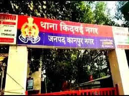 युवक का शव नाली में मिला, पुलिस जांच में जुटी