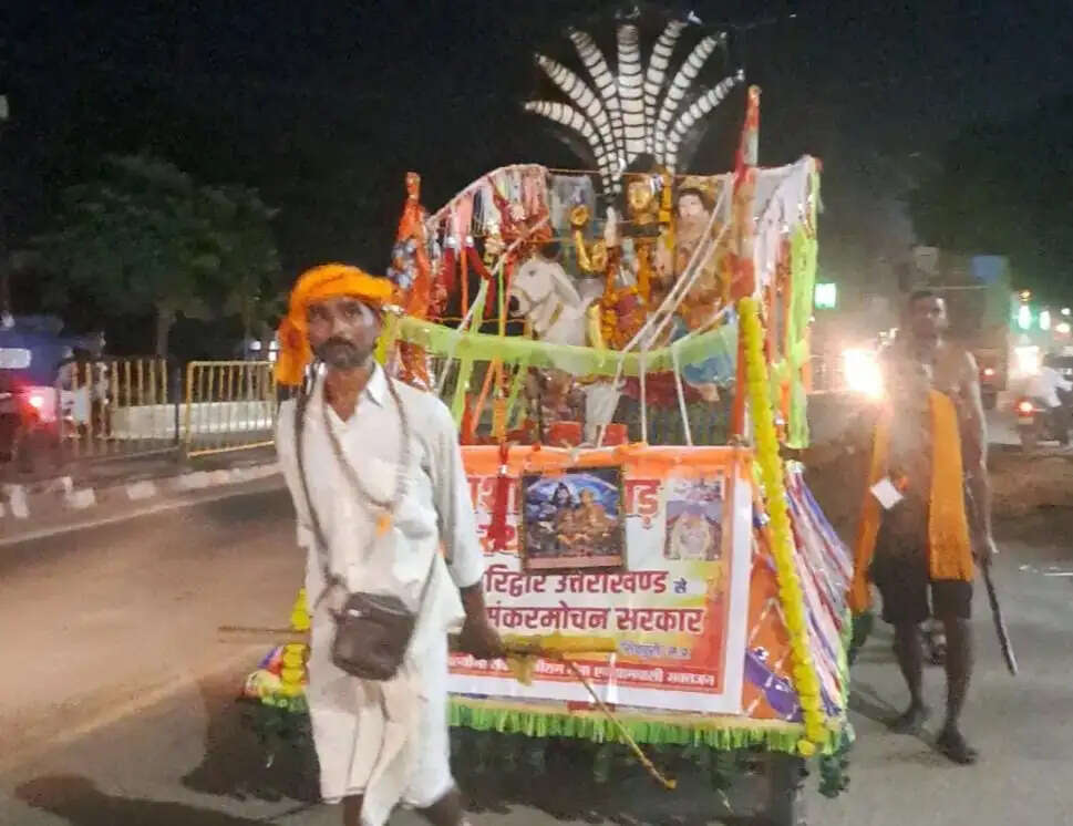 रथ कांवड़ रही आकर्षण का केेंद्र