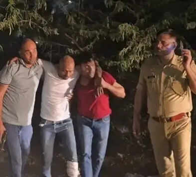 पुलिस मुठभेड़ : साथी लुटेरा गिरफ्तार पैर में लगी गोली