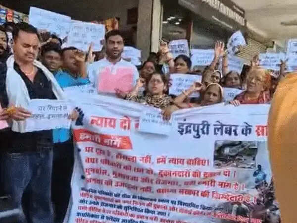भोपाल में&nbsp;55 मकान और 70 दुकानें टूटी, 300 से ज्यादा लोग बेघर, पुनर्वास की मांग तेज
