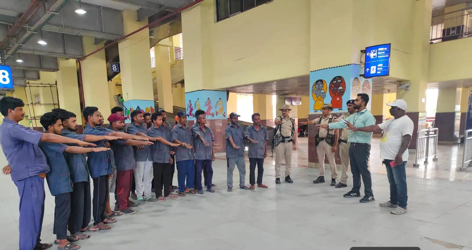 खड़गपुर मंडल ने शुरू किया ‘विश्व पर्यावरण दिवस अभियान-2026’