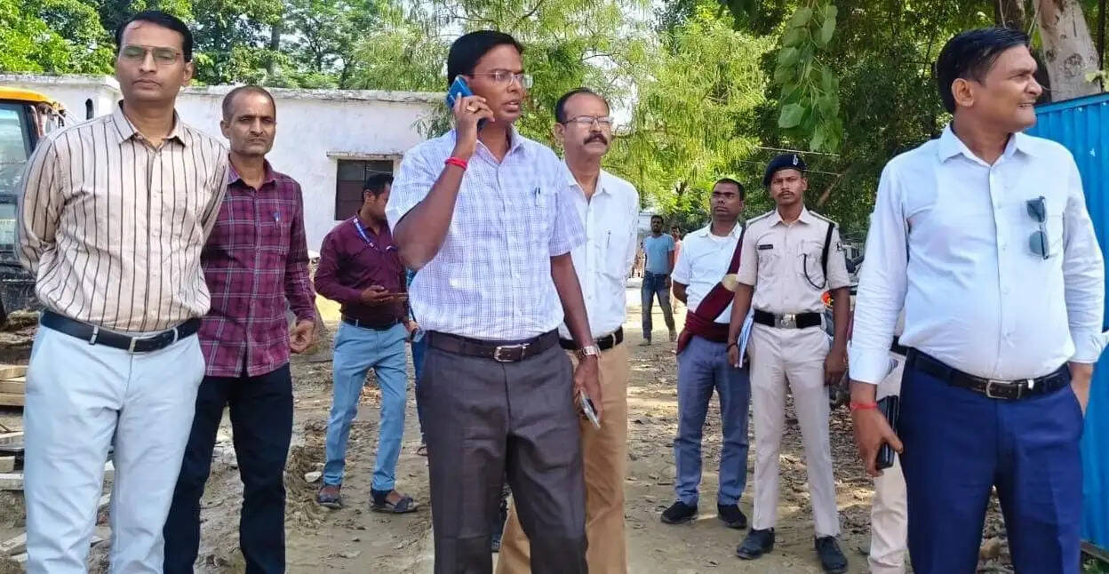 हनुमाननगर प्रखंड-सह-अंचल भवन का निर्माण समय पर पूरा करने का निर्देश