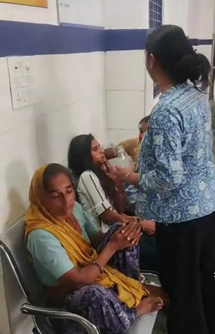 राजगढ़ःसरकारी जमीन पर कब्जे को लेकर हुए विवाद में दो पक्षों में चले लाठी- डंडे