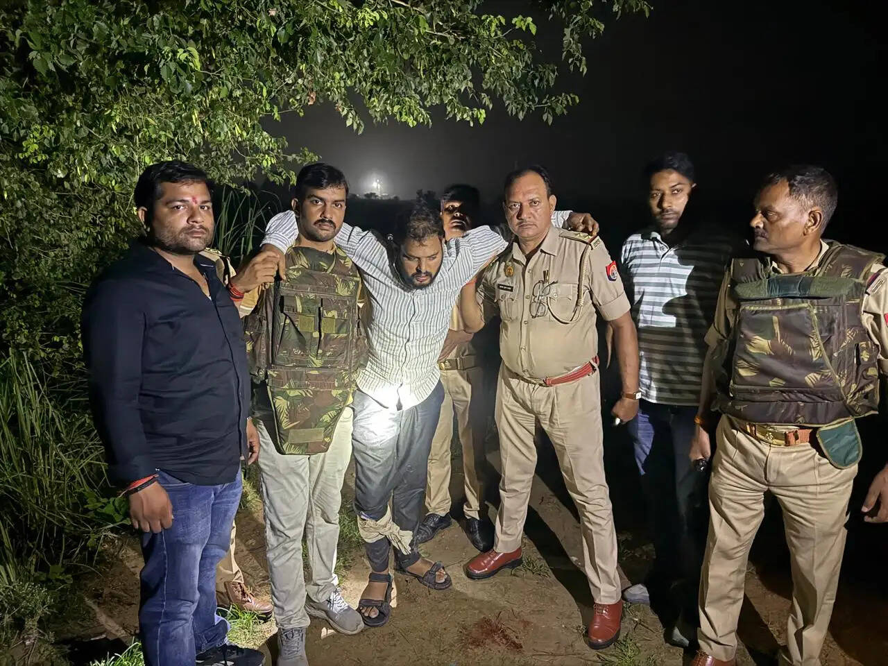 वाराणसी : छात्रा की हत्या में शामिल एक आरोपित पुलिस मुठभेड़ में गिरफ्तार