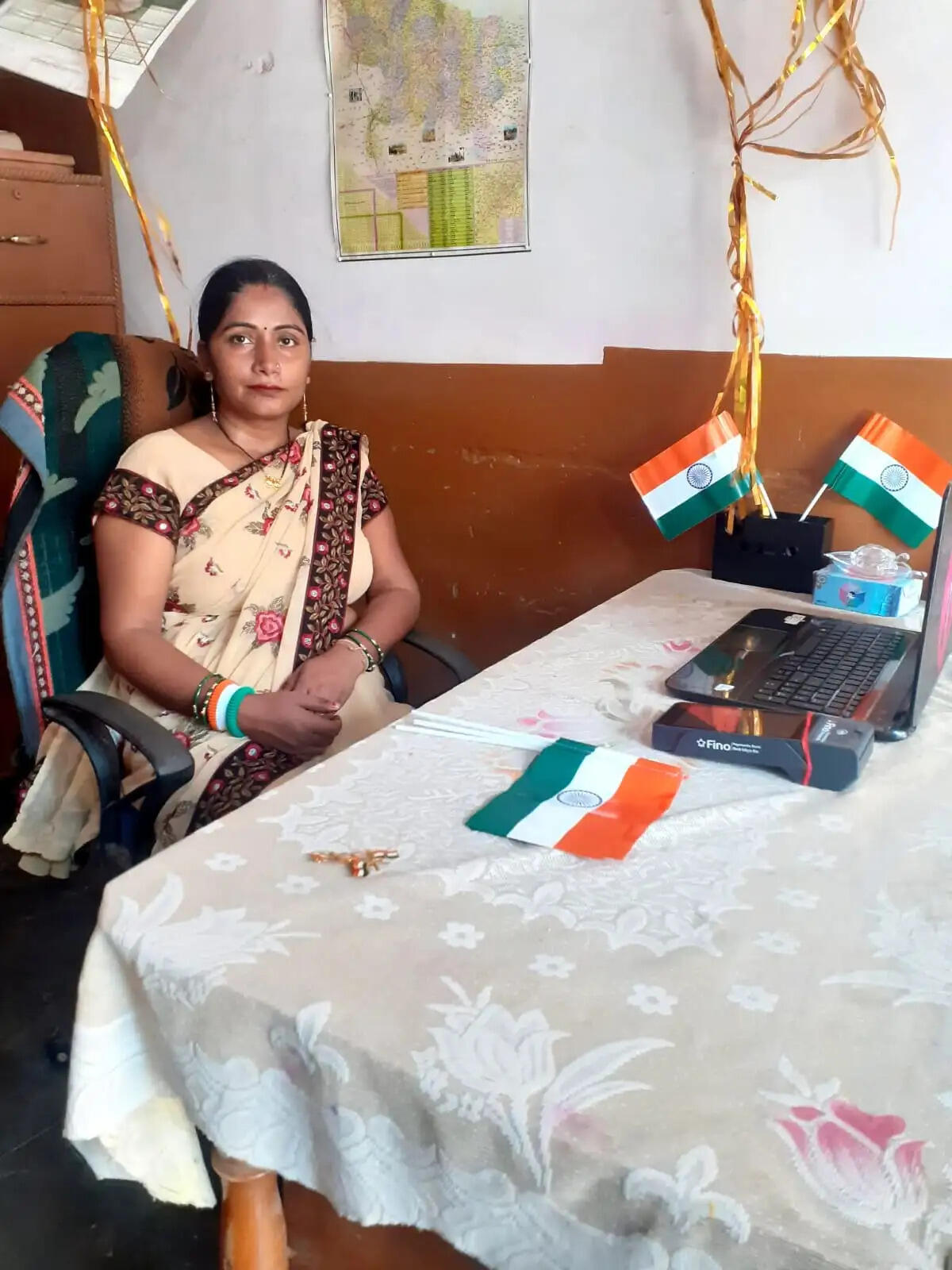 लखपति दीदी की उड़ान : गत्ता फैक्ट्री बंद हुई तो गार्गी ने 'बीसी सखी' बन संवारी अपनी और गांव की किस्मत