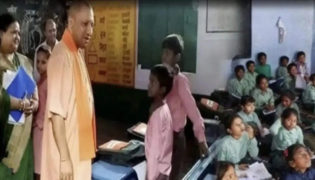 शिक्षकों को सेंसेटाइजेशन वीडियो से जोड़ रही योगी सरकार, ‘प्रशस्त 2.0’ से मजबूत होगी बच्चों की स्क्रीनिंग