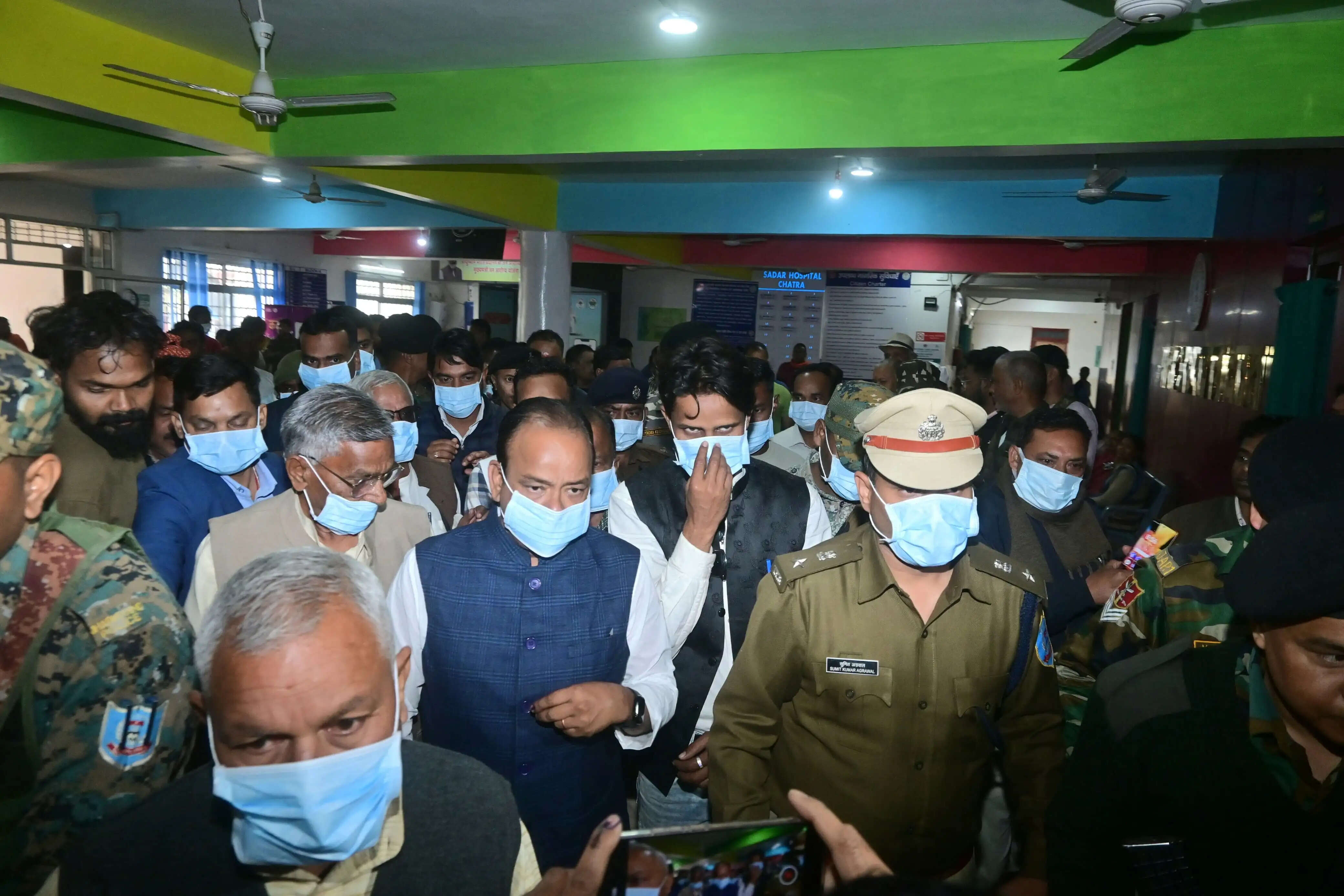 झारखंड के स्वास्थ्य मंत्री डॉ. इरफान अंसारी ने की एयर एम्बुलेंस दुर्घटना की समीक्षा, कहा-होगी उच्च स्तरीय जांच