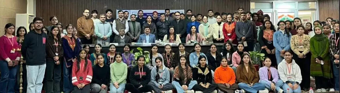 केंद्रीय विश्वविद्यालय जम्मू में अर्थव्यवस्था और जम्मू-कश्मीर पर बजट प्रभाव पर विशेष व्याख्यान