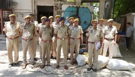 भट्टी में झोंका 2 करोड़ से अधिक का नशा: 384 किलो गांजा और स्मैक नष्ट