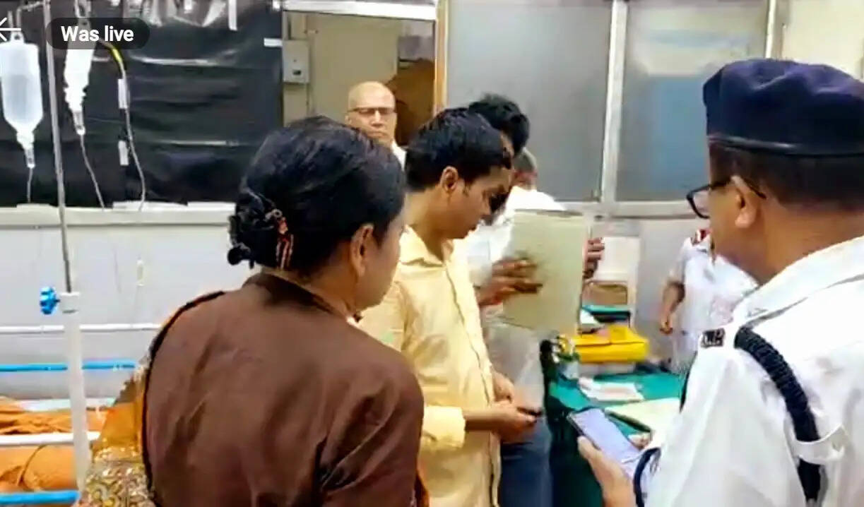 तिलजला अग्निकांड : घायलों में से कुछ की हालत नाजुक, पीड़ितों को हर संभव मदद का आश्वासन