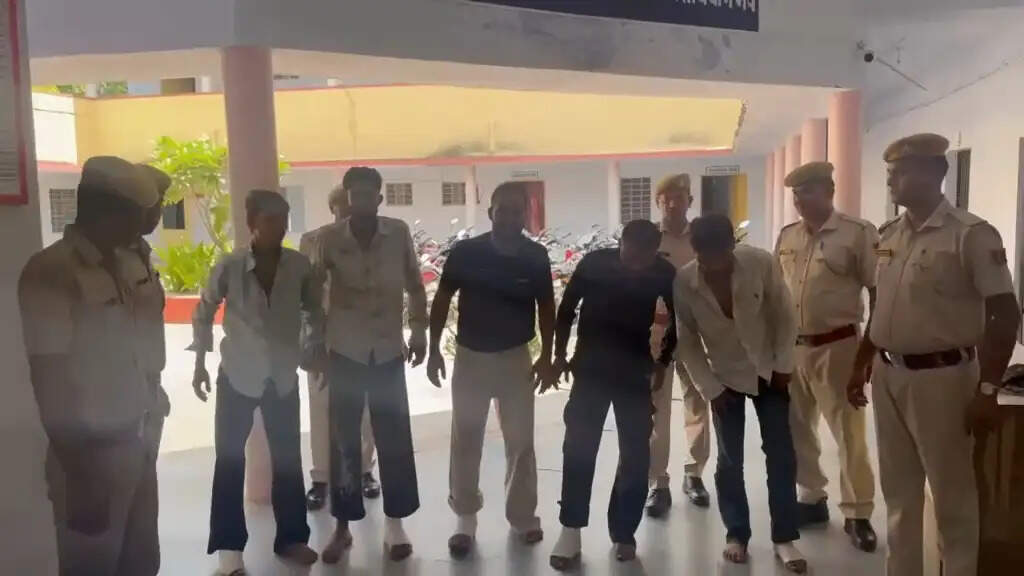 अलवर में तीन युवकों की मौत के मामले में पुलिस की बड़ी कार्रवाई, 5 आरोपी गिरफ्तार, एक नाबालिग निरुद्ध