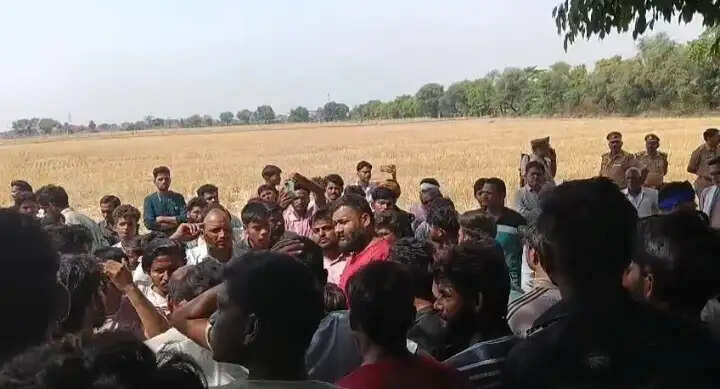 झांसी : डॉ. आंबेडकर की प्रतिमा क्षतिग्रस्त कर सामाजिक सद्भाव बिगाड़ने का प्रयास