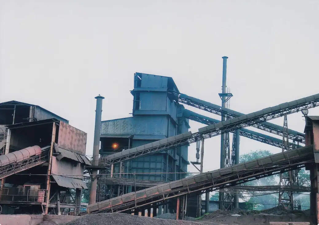 झारखंड इस्पात प्लांट में फटा फर्निश, नौ मजदूर घायल