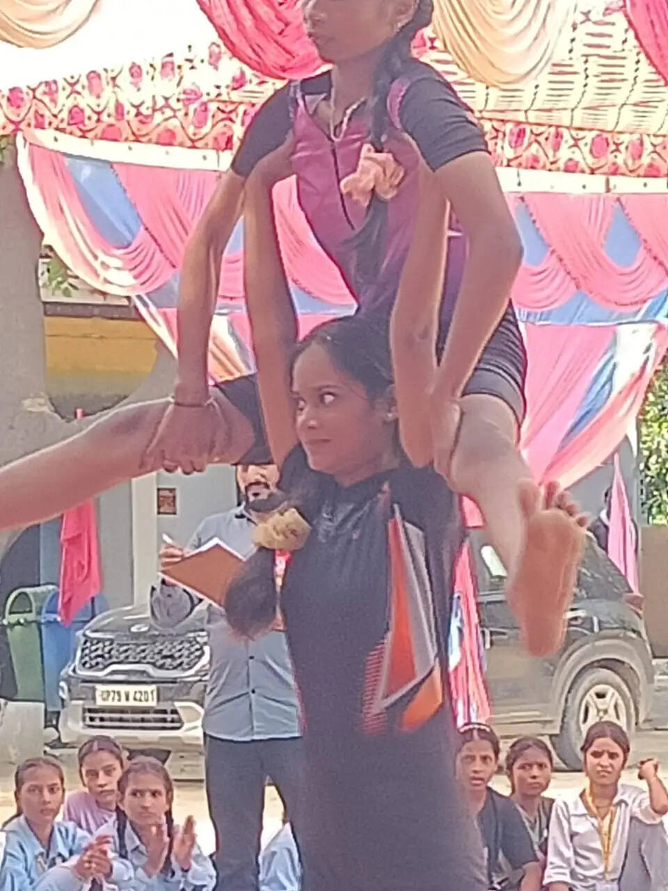 औरैया : मंडलीय योगासन प्रतियोगिता में खिलाड़ियों ने दिखाया दमखम