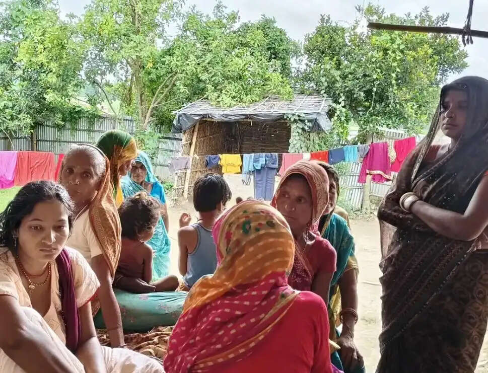 खेत में करंट लगने से 30 वर्षीय किसान की मौत