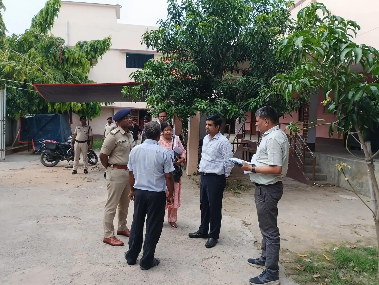 नीट पुनर्परीक्षा की तैयारी पूरी, डीएम-एसपी ने अधिकारियों को दिए आवश्यक निर्देश