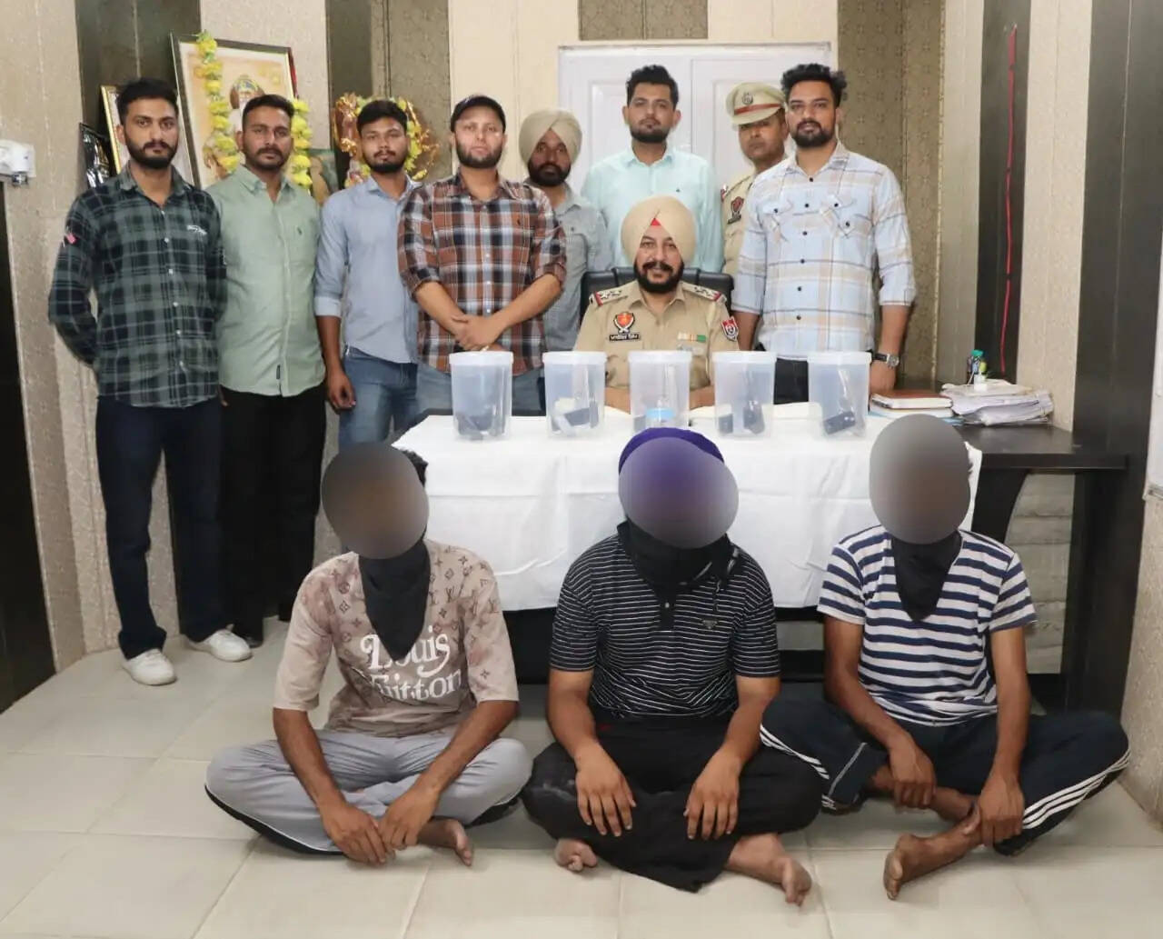 जालंधर पुलिस ने 5 पिस्तौल सहित तीन आरोपियों को किया गिरफ्तार