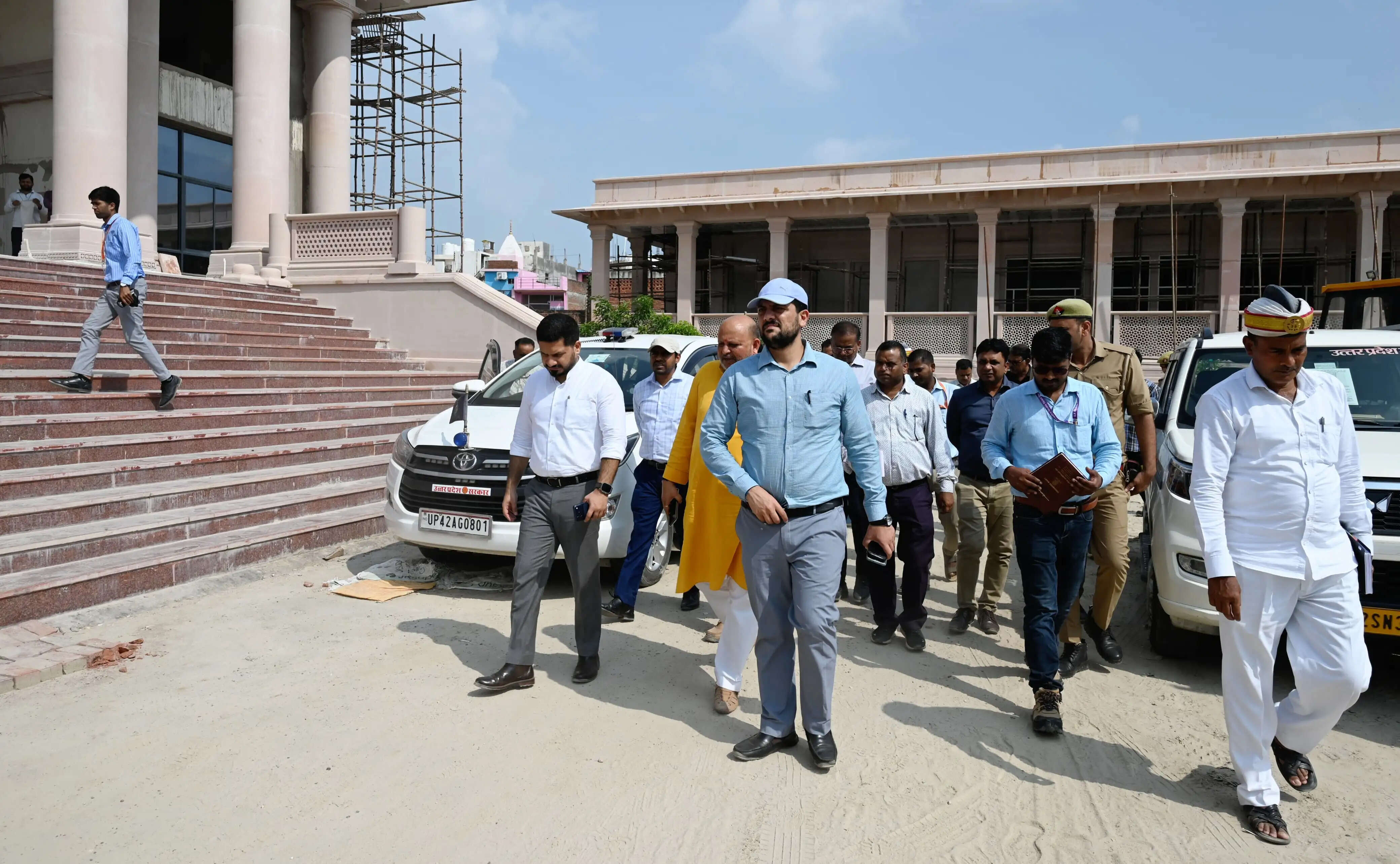 जिलाधिकारी ने&nbsp;रामघाट अंत्येष्टि स्थल के निर्माण कार्यों में तेजी लाने के दिए निर्देश
