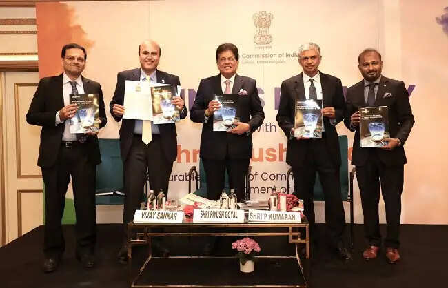 वाणिज्य मंत्री गोयल ने भारत-यूके आर्थिक साझेदारी पर चार नॉलेज रिपोर्ट लॉन्च की