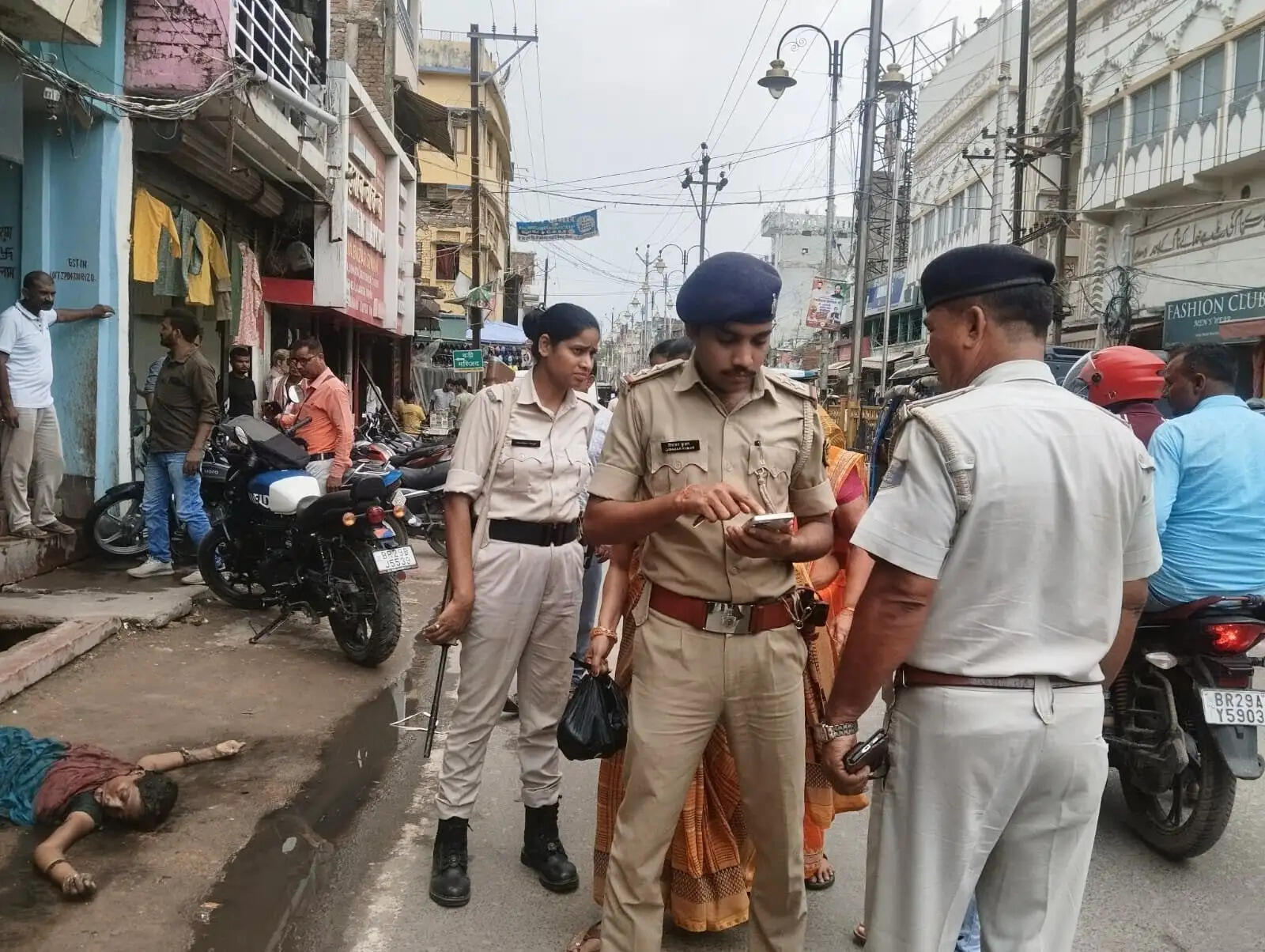 थाना मोड़ पर खुला नाला बना मौत का जाल, अज्ञात महिला की गई जान
