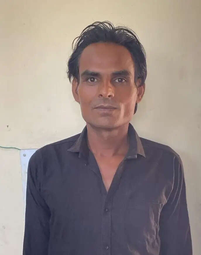 भीलवाड़ा पुलिस का दस हजार का इनामी सुरपुरा के पास से गिरफ्तार