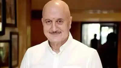 अनुपम खेर ने किया 555वीं फिल्म का ऐलान