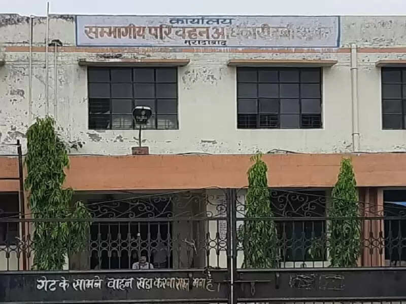 मुरादाबाद में सात हजार से अधिक कामर्शियल वाहन बिना टैक्स के दौड़ रहे