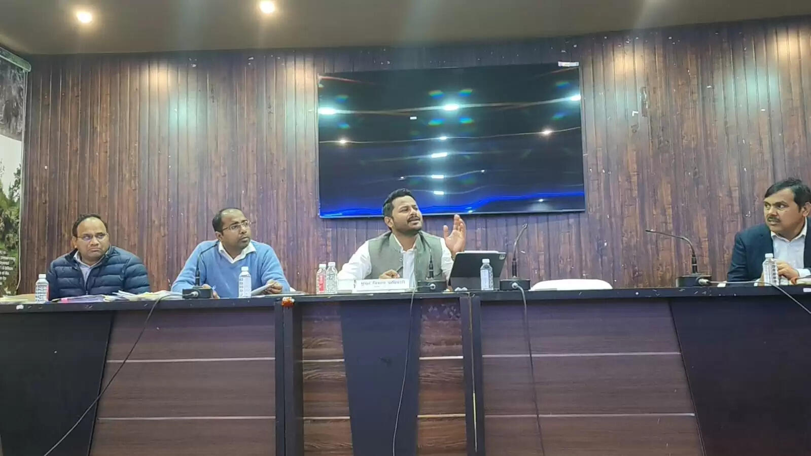 किसान दिवस में गूंजी किसानों की समस्याएं, सीडीओ ने दिए त्वरित समाधान के निर्देश