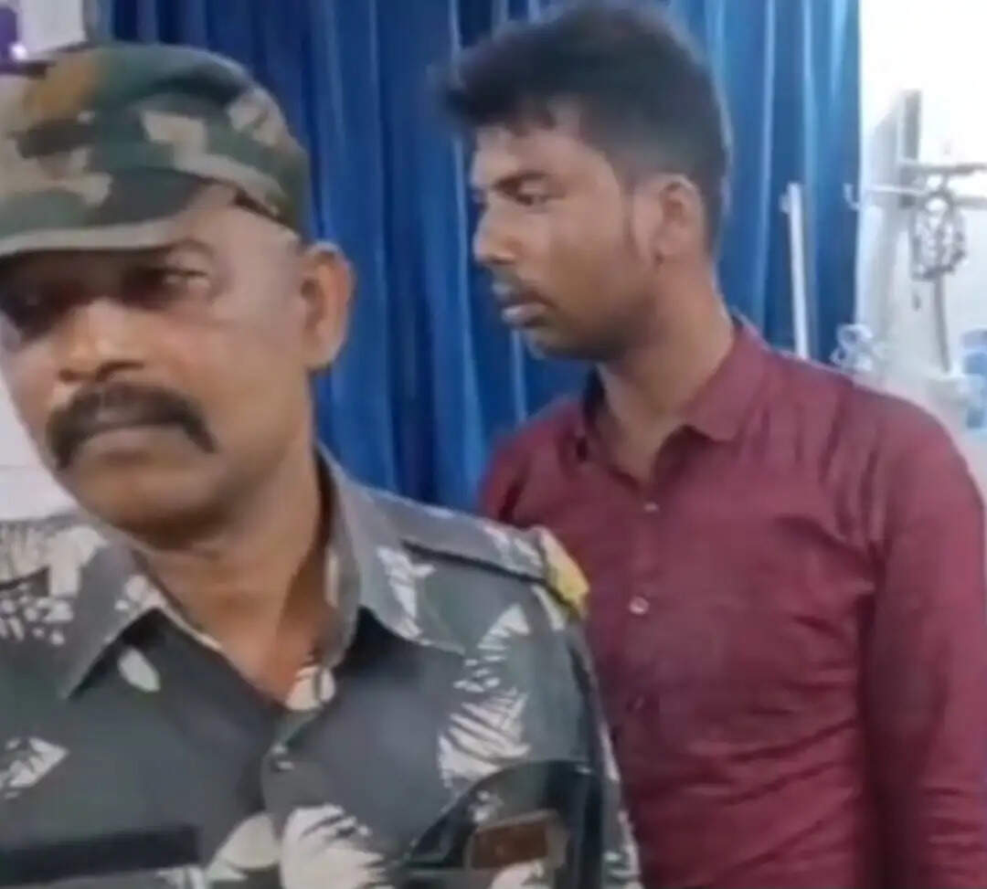 थाने में सुरक्षा मांगने पहुंची महिला से दुष्कर्म का आरोपित पुलिसकर्मी गिरफ्तार, थाना प्रभारी सहित छह निलंबित