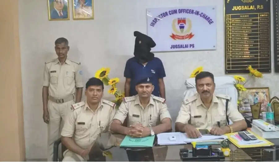 कफ सिरप का कारोबार करने वाले ट्रांसपोर्ट कंपनी का संचालक गिरफ्तार