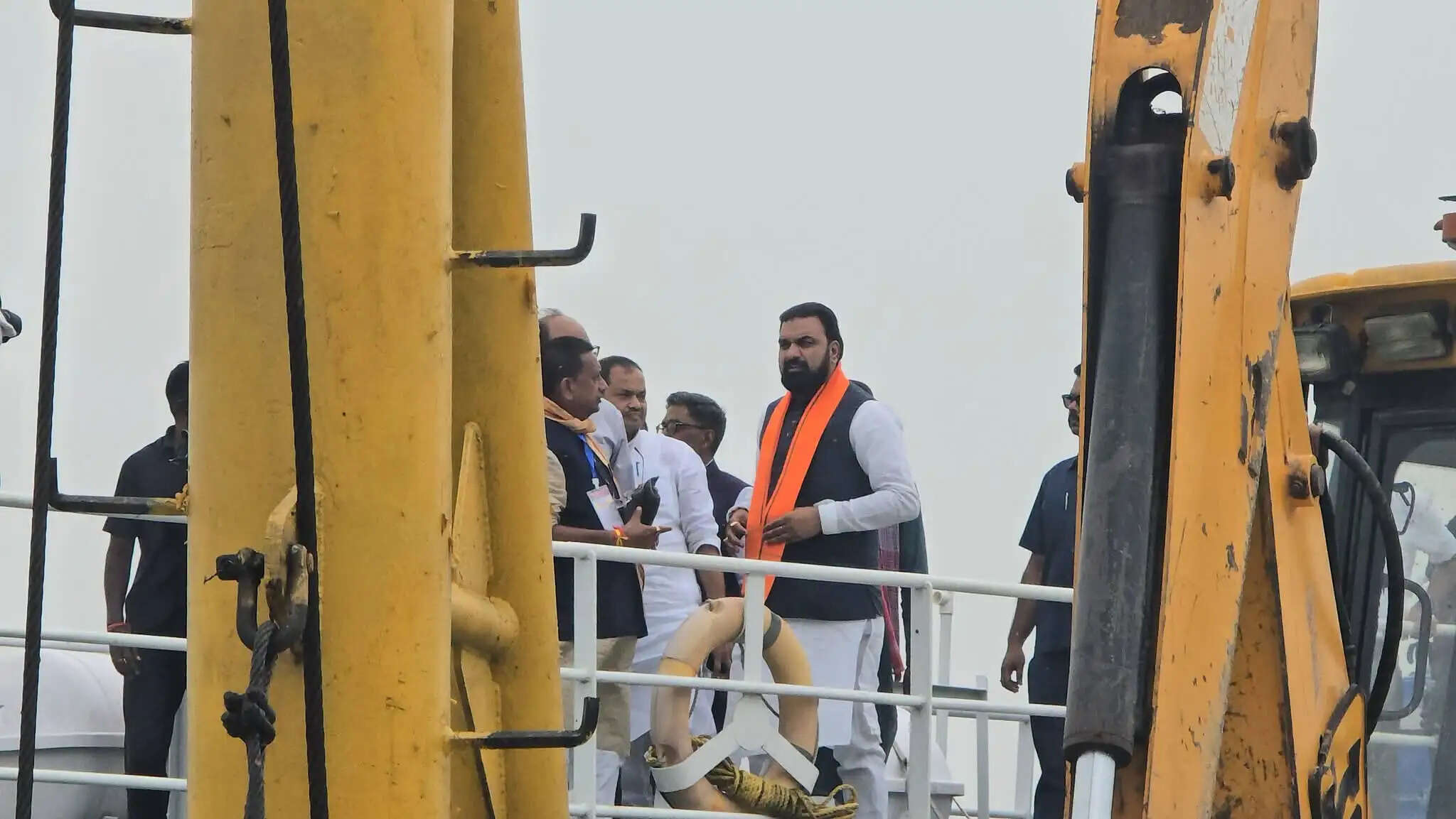 गंगा के तेज कटाव का जायजा लेने भागलपुर पहुंचे मुख्यमंत्री सम्राट चौधरी, राघोपुर तटबंध का किया निरीक्षण