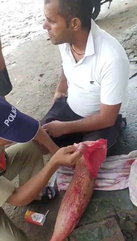 दक्ष मंदिर में दर्शन के दौरान शिवभक्त को मिर्गी का दौरा, पुलिस ने की मदद
