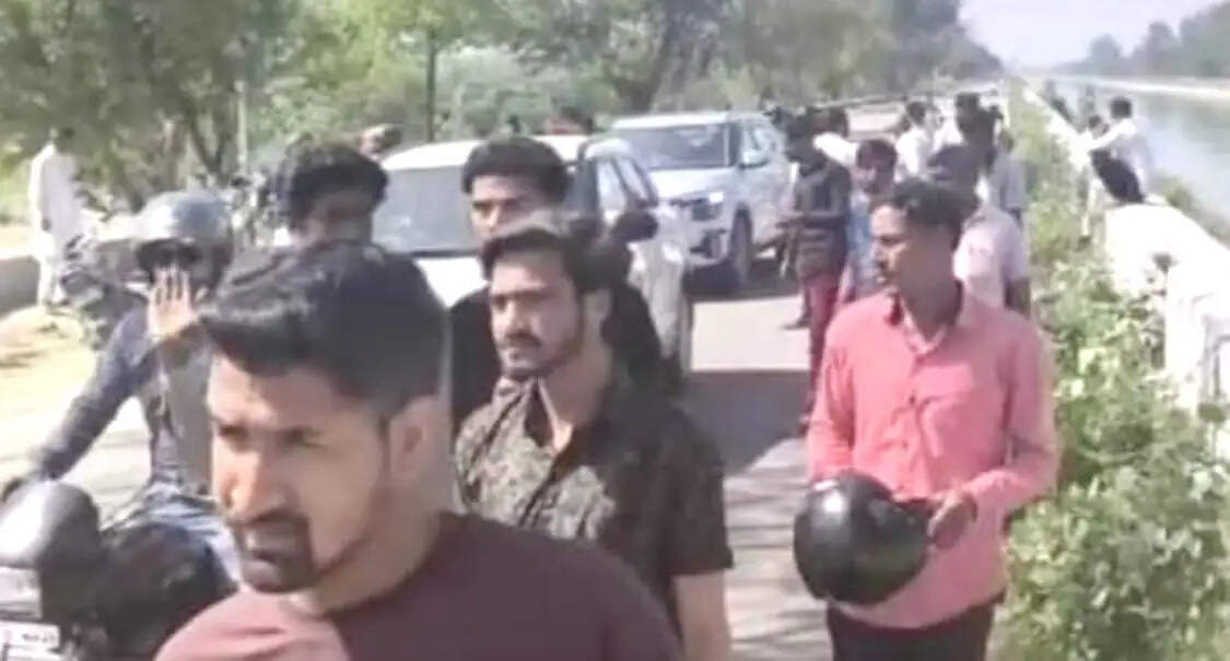 महिला ने गंगनहर में लगाई छलांग