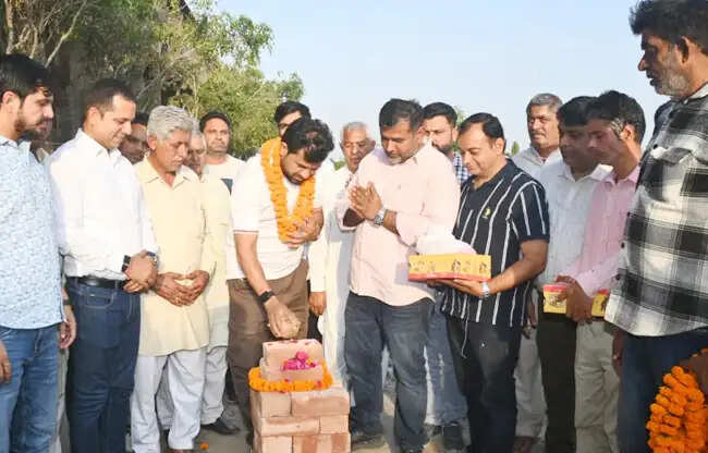 सोनीपत: विधायक कादियान ने नौ करोड़ विकास कार्यों का शिलान्यास किया