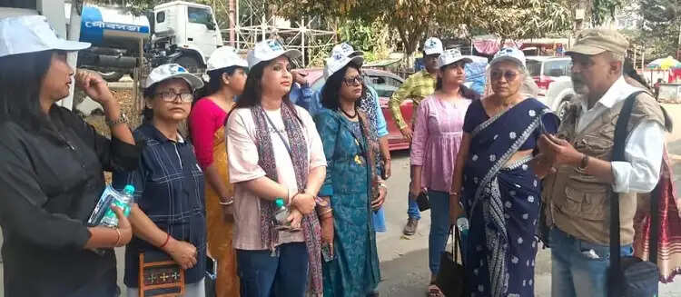 अंतरराष्ट्रीय महिला दिवस पर धुबड़ी में विरासत यात्रा आयोजित, शहर की ऐतिहासिक धरोहर से रूबरू हुए लोग