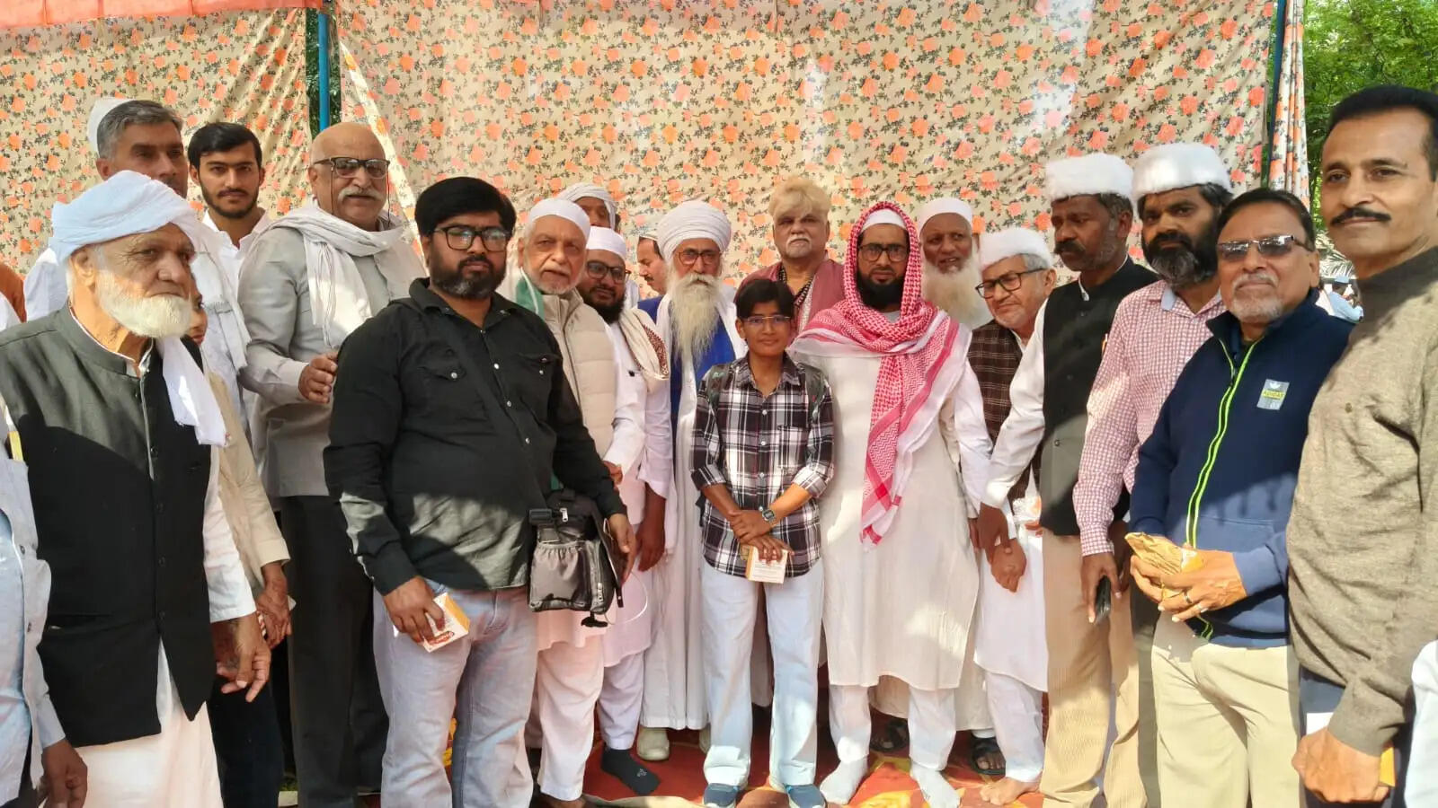 हिसार में सभी धर्मों के लोगों ने मिलकर मनाई ईद