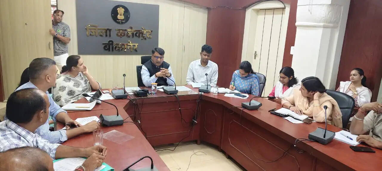 दीपावली व्यवस्था : विभागों और व्यापार-उद्योग संघ के प्रतिनिधियों की बैठक