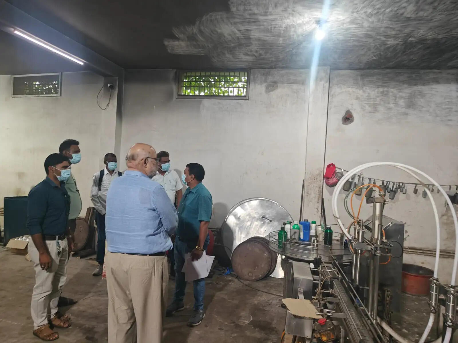 एक्सपायरी कीटनाशकों का भंडारण पड़ा भारी, भारतीय रासायनिक उद्योग सील