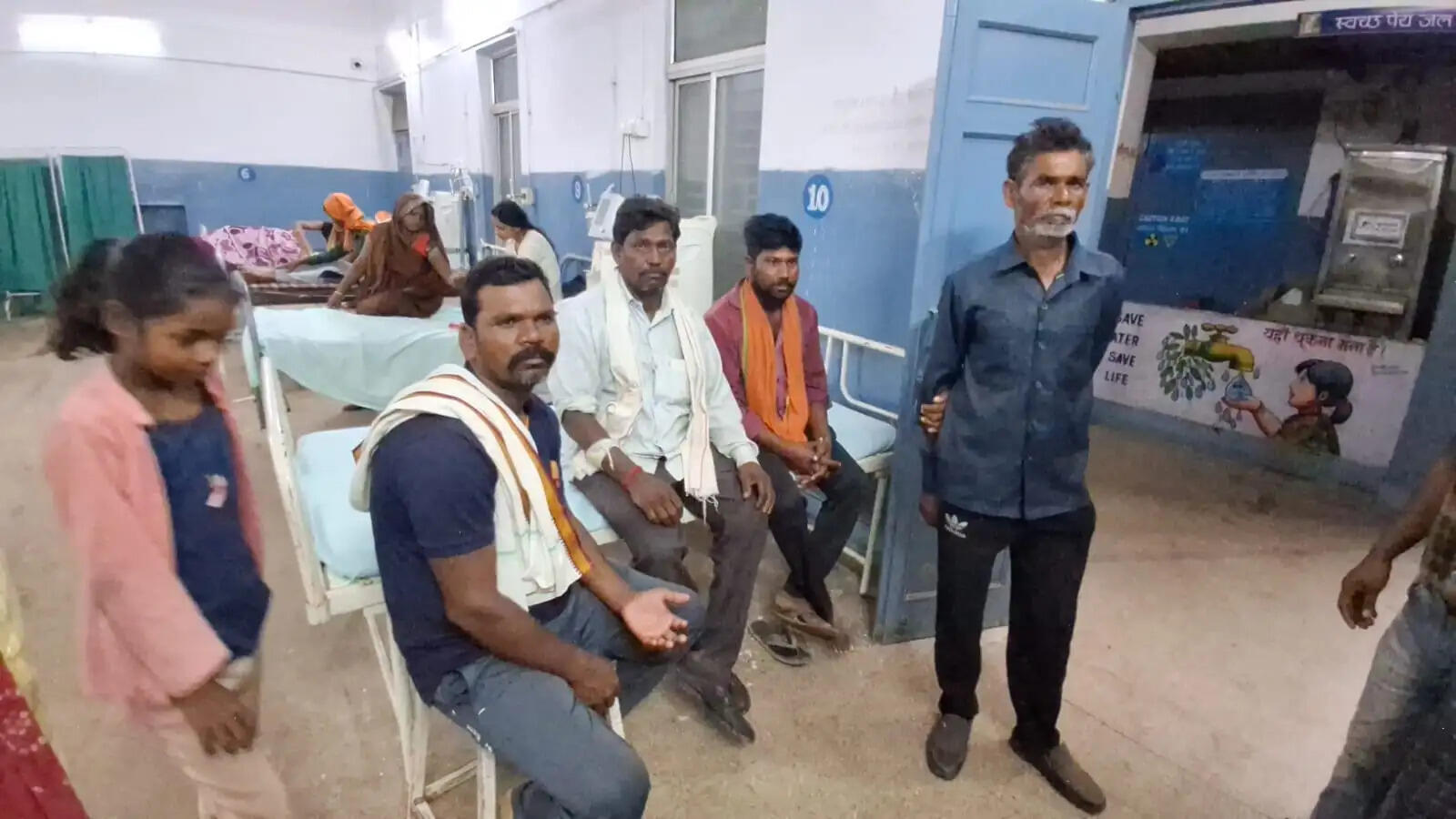 जबलपुरः जंगली सियार ने घरों में घुसकर सात ग्रामीणों पर हमला, गांव में दहशत