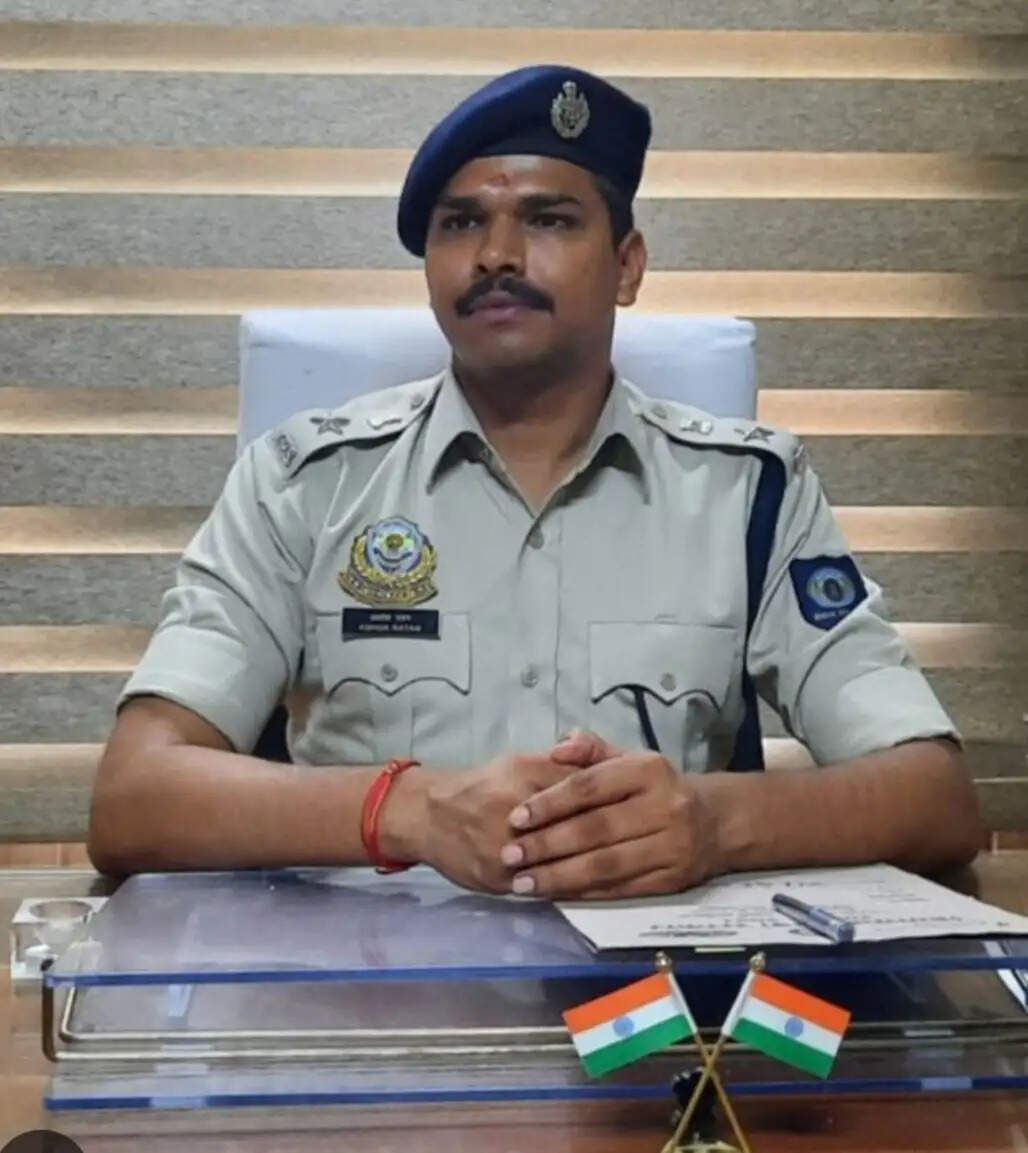 कांगड़ा पुलिस ने एक सप्ताह में पकड़ी करीब सात किलो चरस और 135 ग्राम चिट्टा