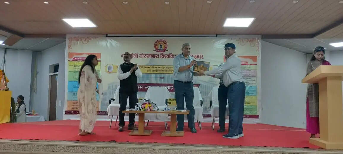 व्यापक अनुसंधान से संभव हुआ कैंसर का भी इलाज : डॉ. अनंत नारायण भट्ट