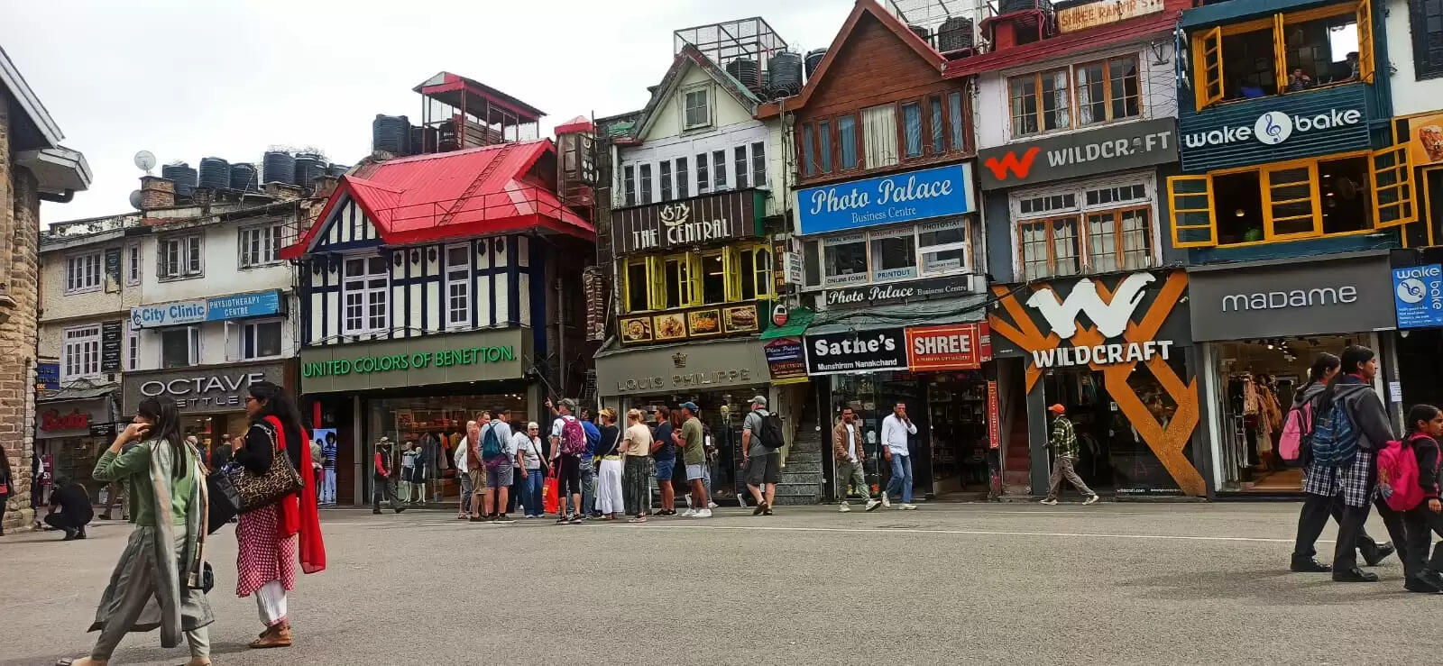 हिमाचल के ऊंचे इलाकों में हल्का हिमपात, ऊना में पारा 36 डिग्री पार