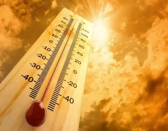 बंगाल में 38 डिग्री पर चढ़ा पारा, भीषण गर्मी से लोग बेहाल