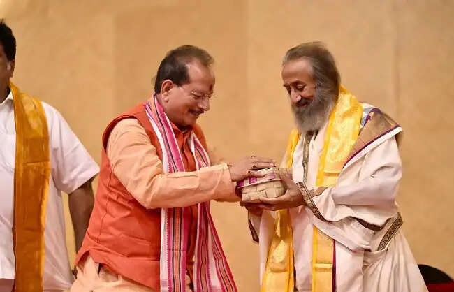 कृषि मंत्री सिन्हा ने जैविक खेती अपनाने पर दिया जोर