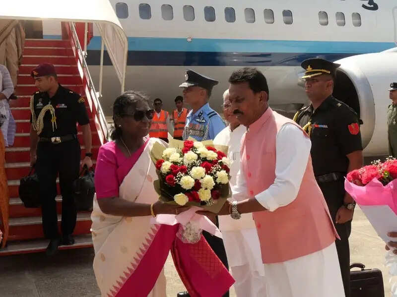 राष्ट्रपति पहुंचीं ग्वालियर, कूनो नेशनल पार्क का करेंगी भ्रमण