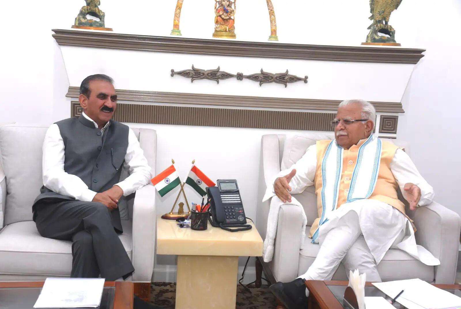 खट्टर से मिले मुख्यमंत्री सुक्खू, मुफ्त बिजली की हिस्सेदारी बढ़ाने का उठाया मुद्दा