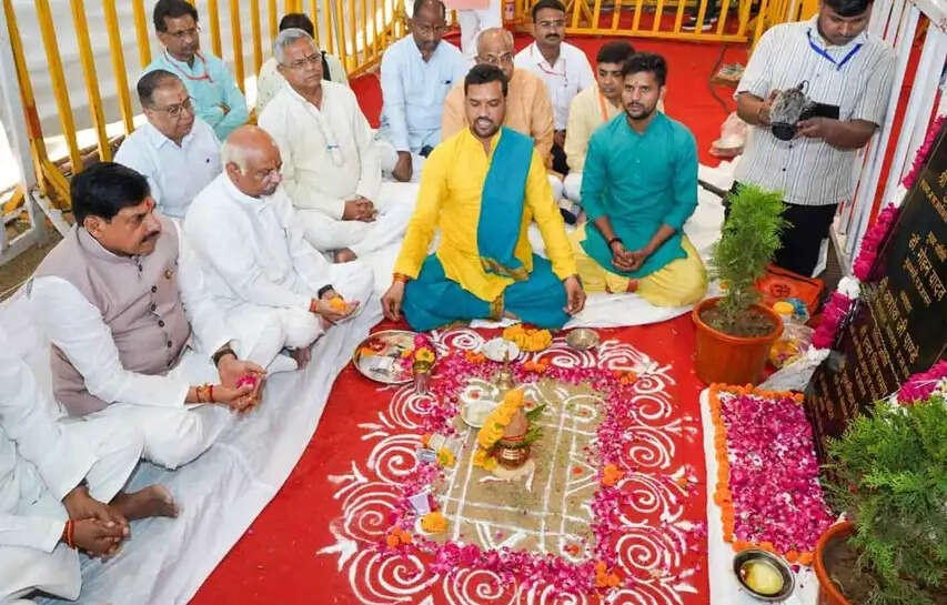 विश्वविद्यालय शिक्षा का केन्द्र होने के साथ ही राष्ट्र निर्माण का भी स्थल : मुख्यमंत्री डॉ. यादव
