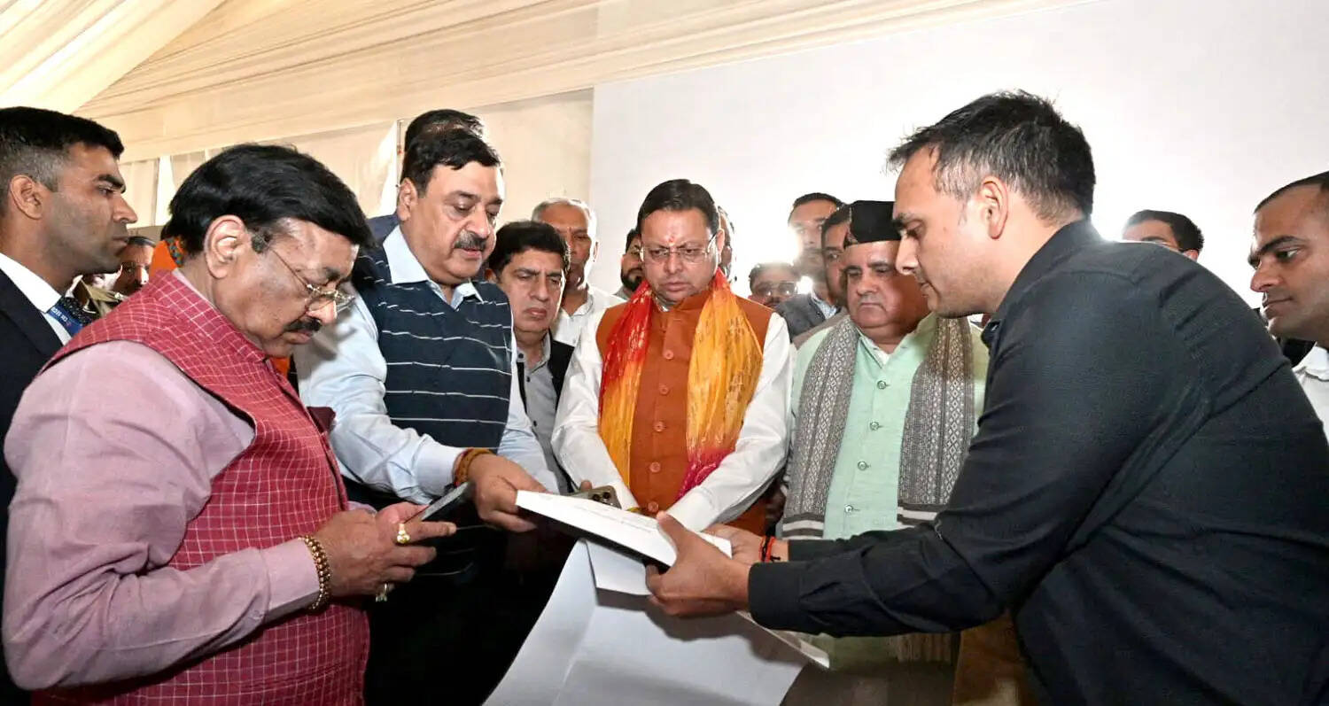 केन्द्रीय गृहमंत्री के हरिद्वार कार्यक्रम स्थल का मुख्यमंत्री धामी ने किया निरीक्षण