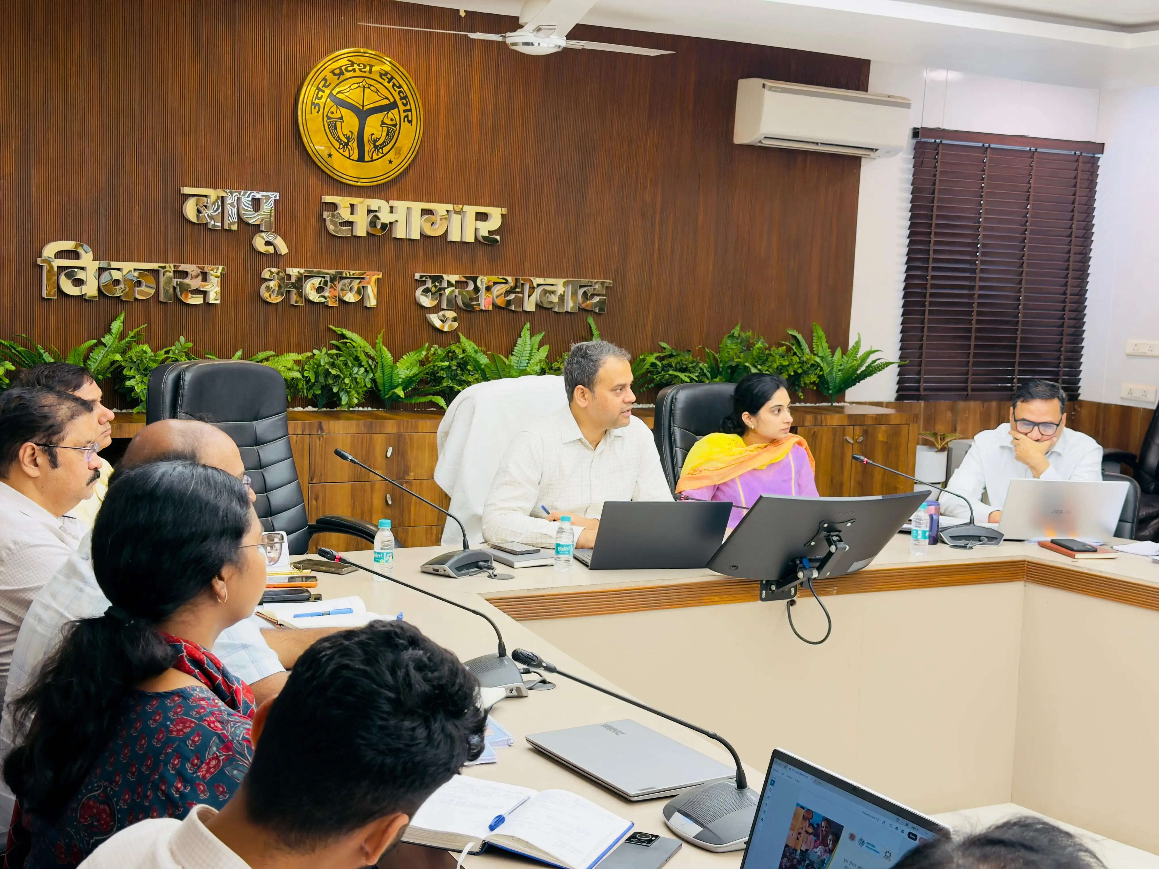 आरटीई के अंतर्गत चिन्हित बच्चों को 07 दिन में अनिवार्य रूप से प्रवेश दिलाएं : जिलाधिकारी